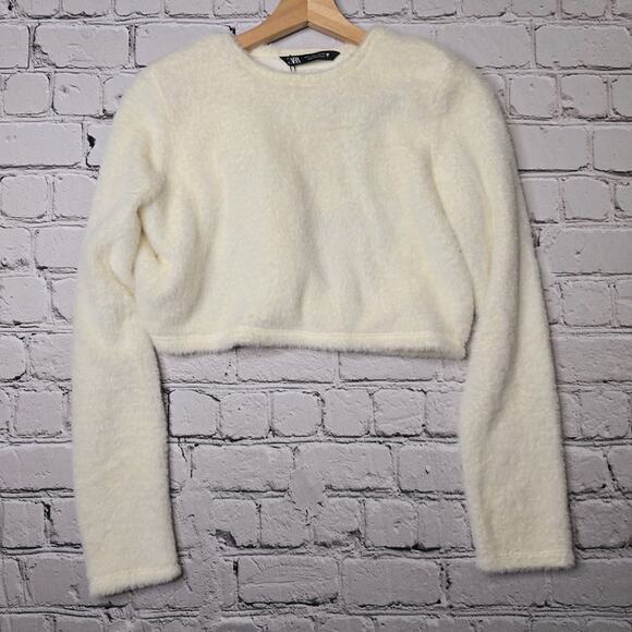 Zara Fuzzy Ivory White Tie Back Long Sleeve Crop Top Open Back New Size Large - Picture 2 of 11